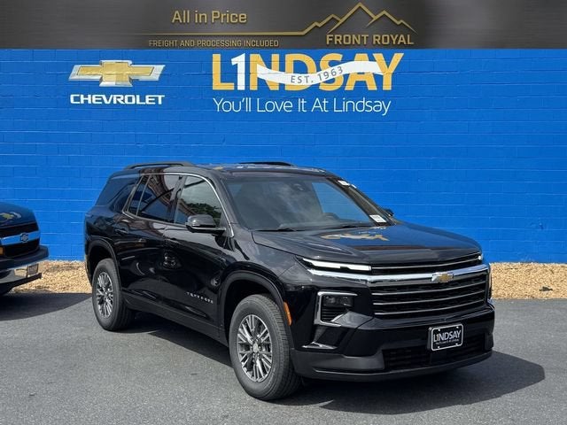 2026 Chevrolet Traverse LT in Mosaic Black Metallic — front three-quarter view